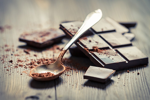dark chocolate on table - prevent cavities